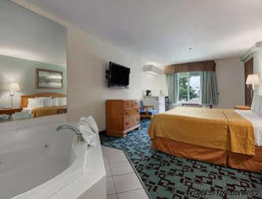 Super 8 Creswell/South Eugene Hotel Екстериор снимка