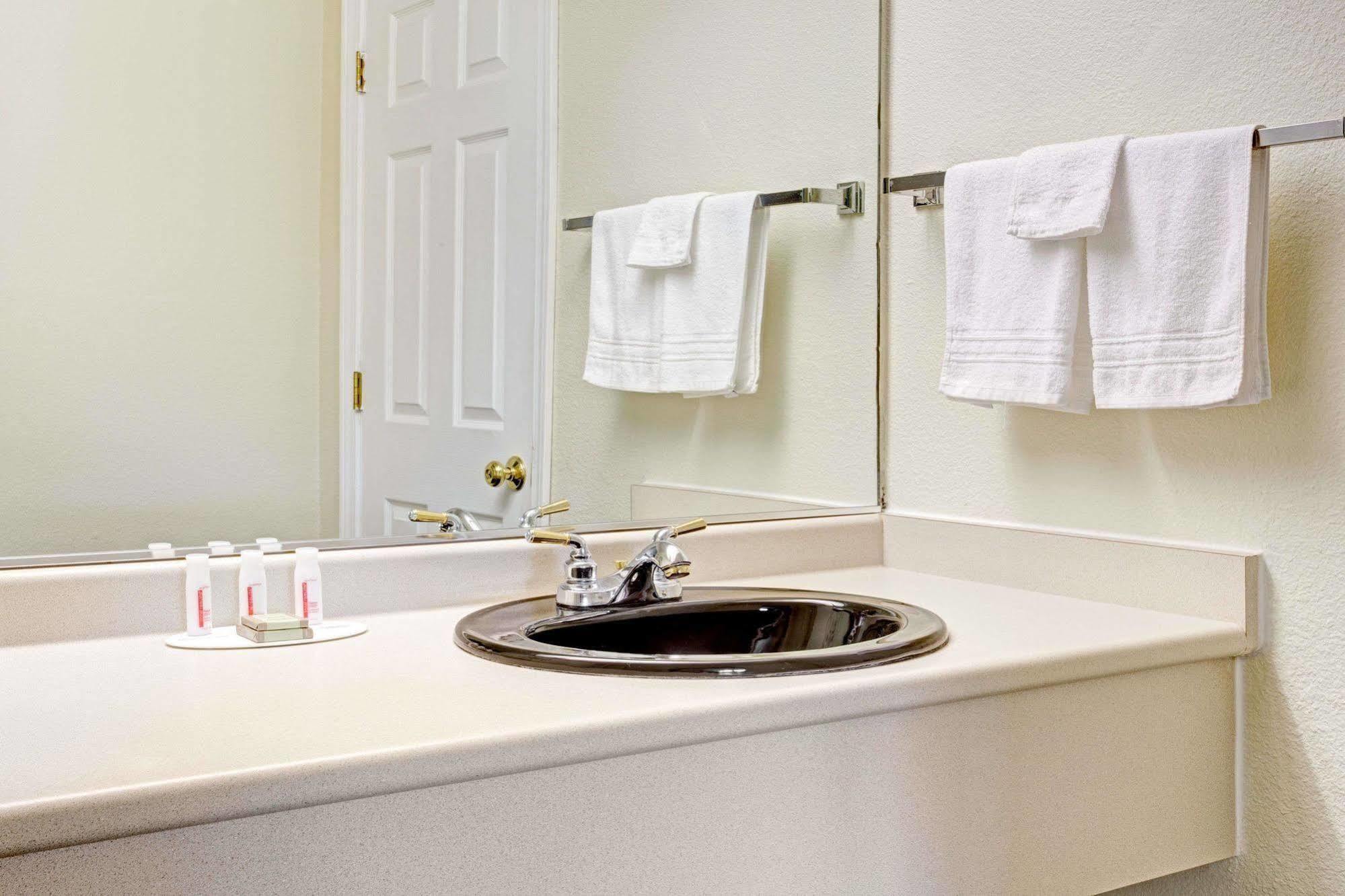 Super 8 Creswell/South Eugene Hotel Екстериор снимка